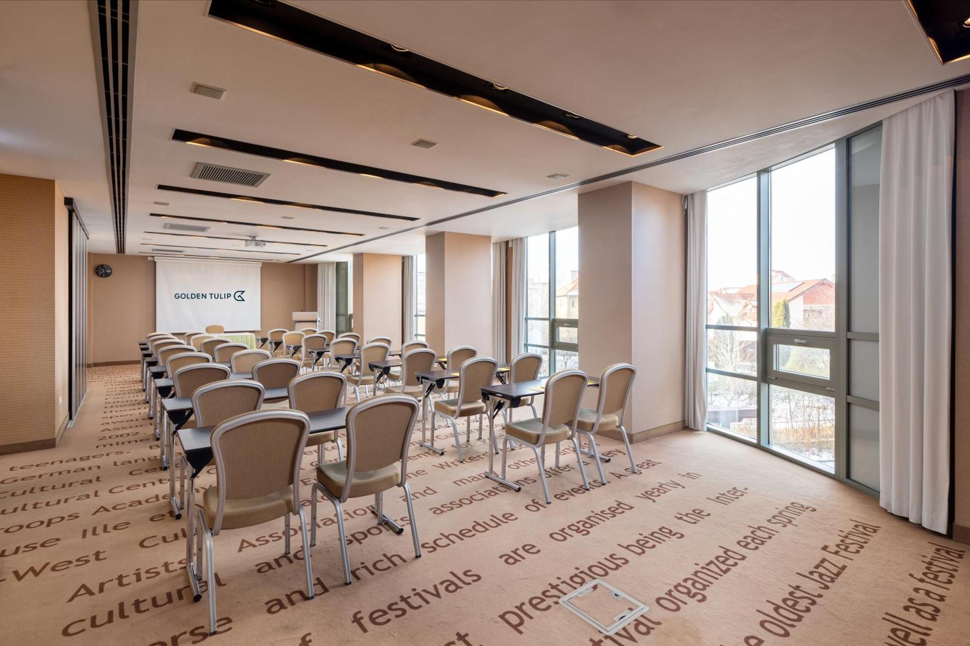 Hotel Golden Tulip Ana Tower Sibiu Ngoại thất bức ảnh