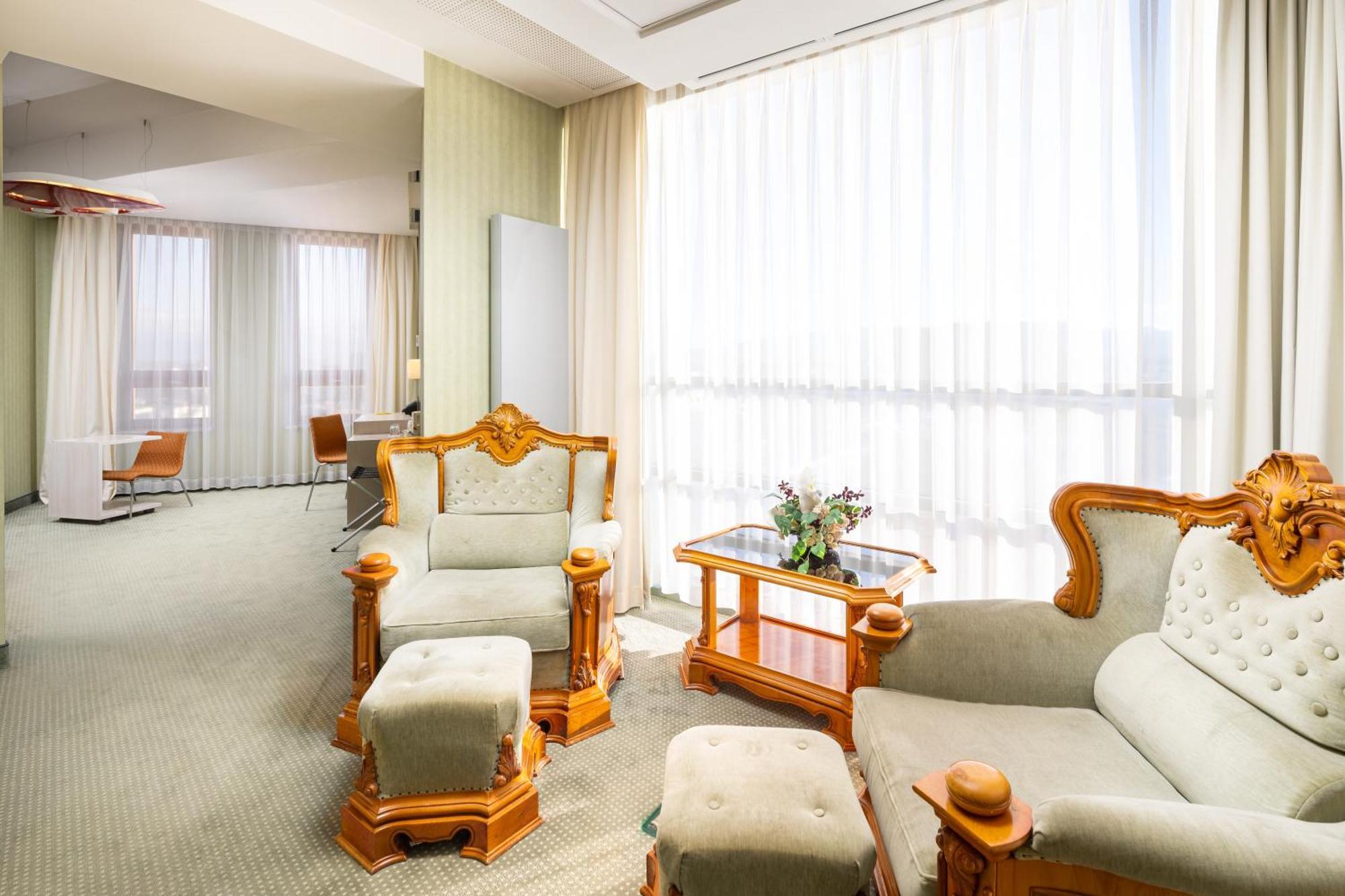 Hotel Golden Tulip Ana Tower Sibiu Ngoại thất bức ảnh